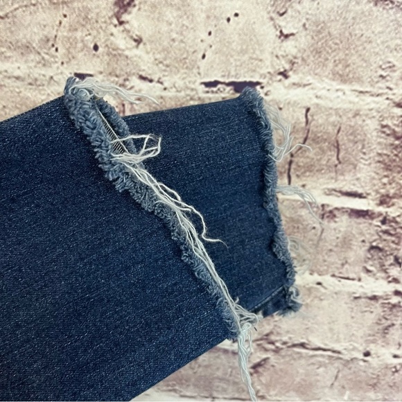 Gap High Rise Medium Wash Raw Hem Denim Jeans - Picture 5 of 9